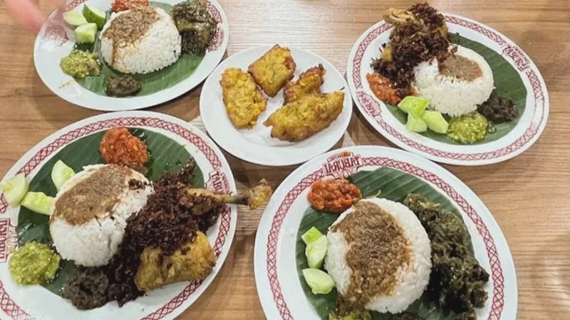 15 Tempat Makan Viral di Kemang 2026 Paling Hits, Ada Kafe Estetik dan Kaki Lima Legendaris
