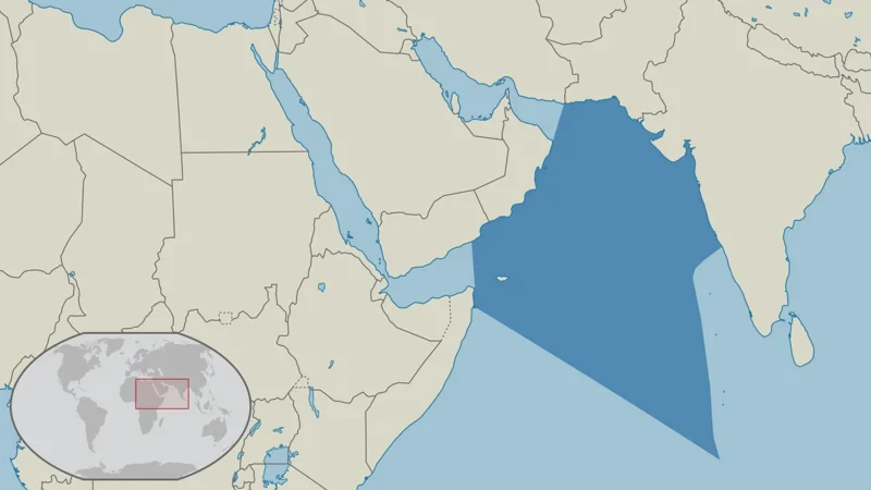 Ilustrasi peta Laut Arab di sebelah barat Karachi, Pakistan. Lokasi hilang kontak diperkirakan sekitar 155 NM (≈287 km) ke arah barat.
