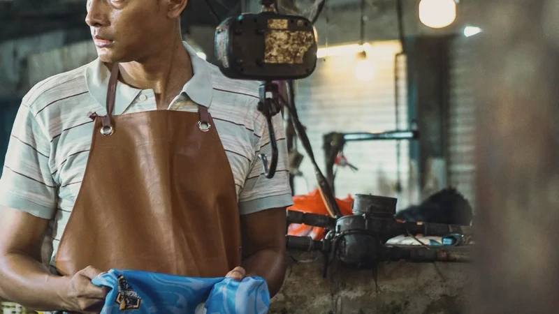 Fedi Nuril Jadi Kiper Tarkam di Film Bapakmu Kiper Ternyata Kocak Banget Simak Teasernya