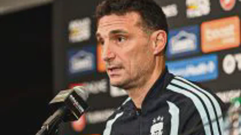 Lionel Scaloni Ogah Ambil Pusing Rivalitas Argentina vs Inggris Ternyata Ini Alasannya