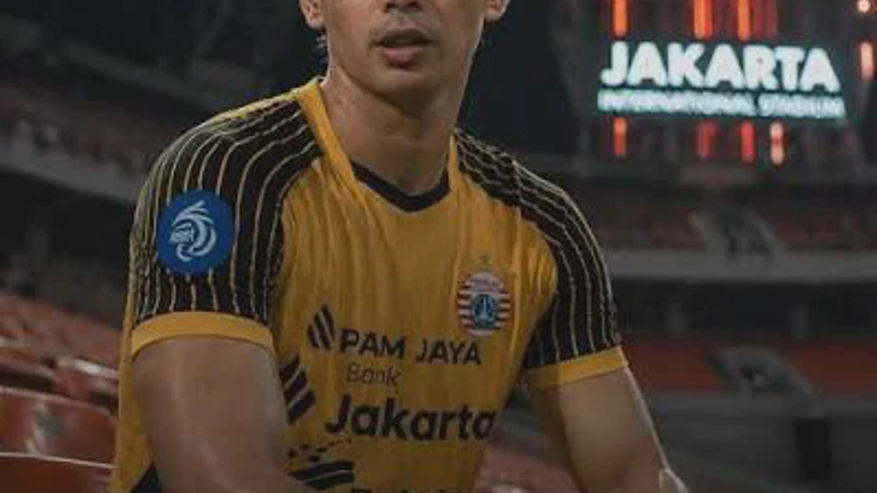 Nadeo Argawinata Diincar Persija Jakarta, Begini Reaksi Berkelas Aqil Savik Soal Persaingan Kiper