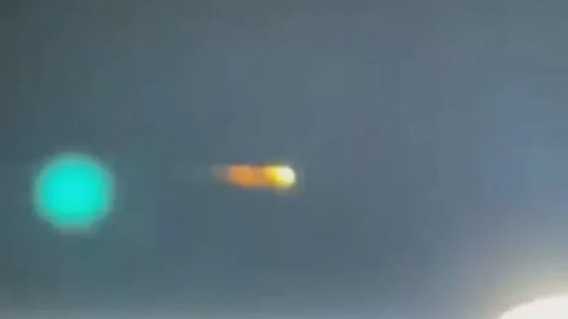 Viral Meteor Melintas di Langit Tol JORR Jaktim Ternyata Ini Penjelasan Resmi BRIN